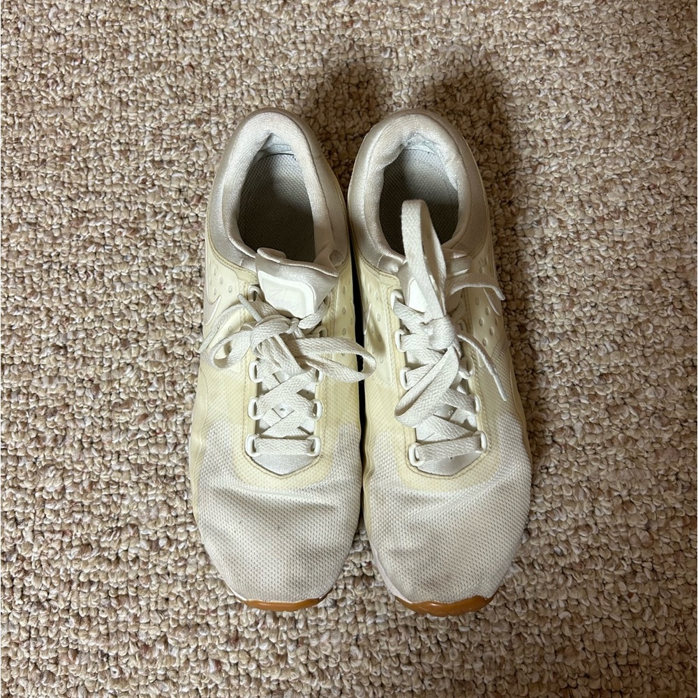 Retro Nike white sneakers